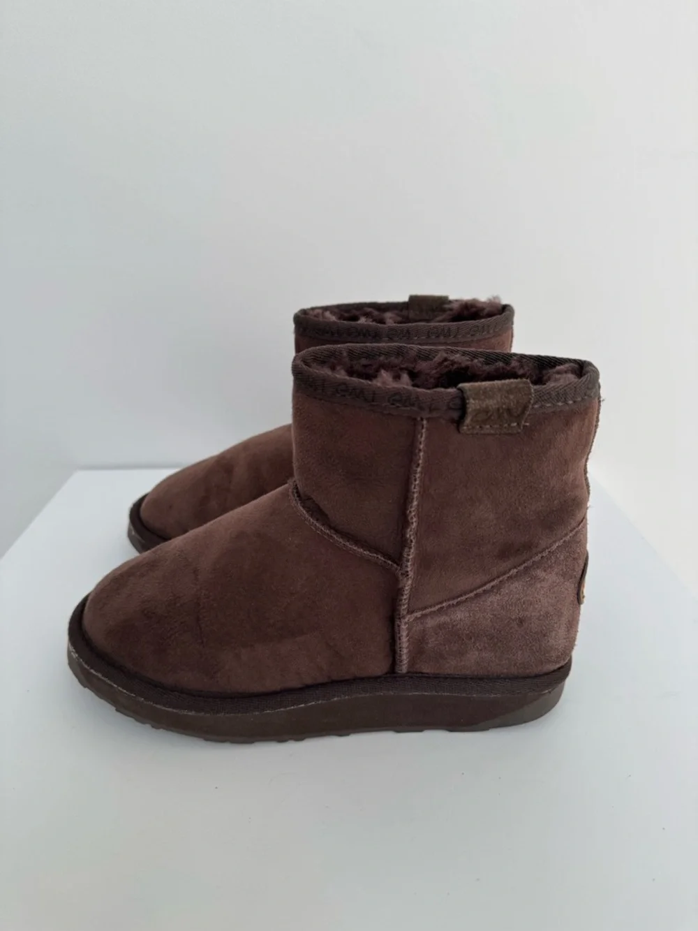 EMU‎ Australia Mini Unisex Chocolate Brown Boots, Men's Size 5/Women's Size 6